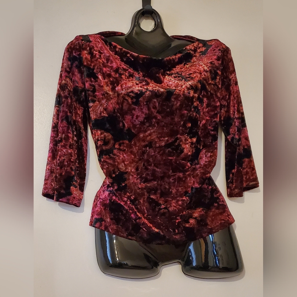 Burgundy-Black Floral Print Top